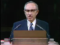 1972-10-5010-elder-gordon-b-hinckley-590x442-ldsorg-article.jpg