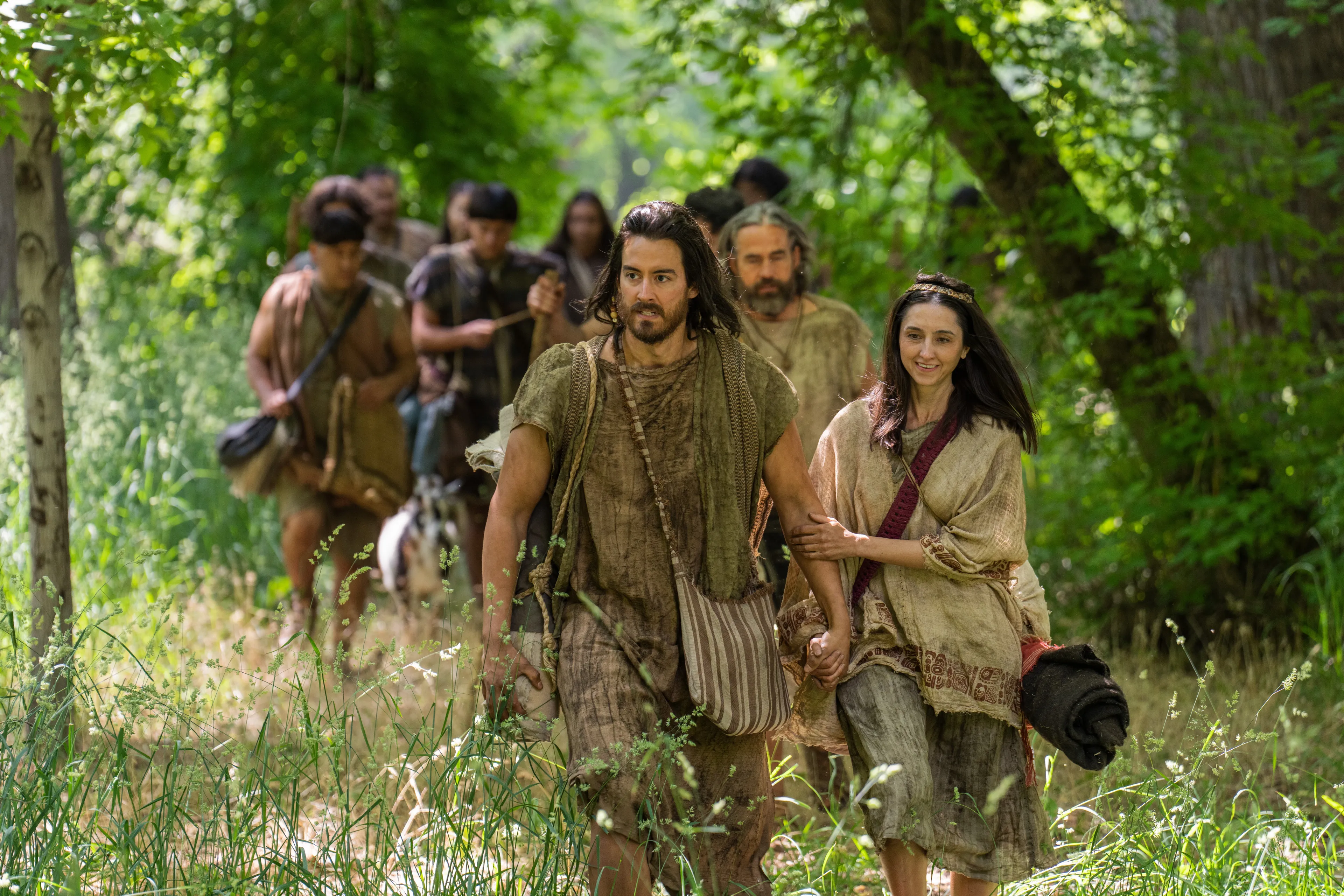 Alma and his people walk through the wilderness after escaping bondage from the Lamanites.