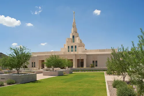 Phoenix Arizona Temple exterior.