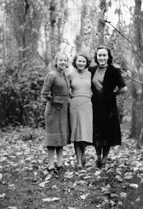 Sister missionaries in the Netherlands