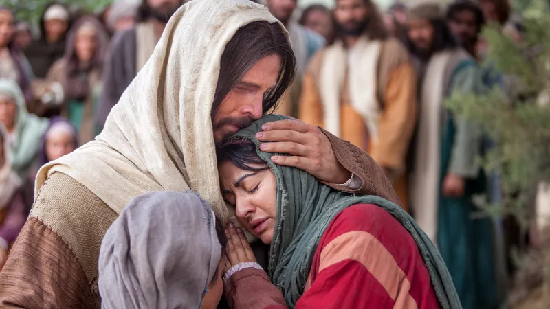 Christ embraces Martha and Mary