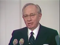 1980-04-4040-elder-gordon-b-hinckley-900x675-thumb-master.jpg