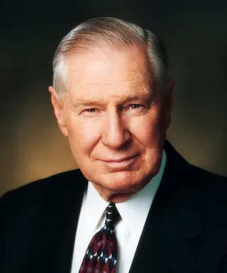 Last official portrait of President James E. Faust, Second Counselor in the First Presidency, 2001.  Died 10 August 2007.