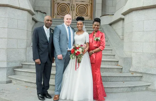 Roderick Kofi Anatsui and family members