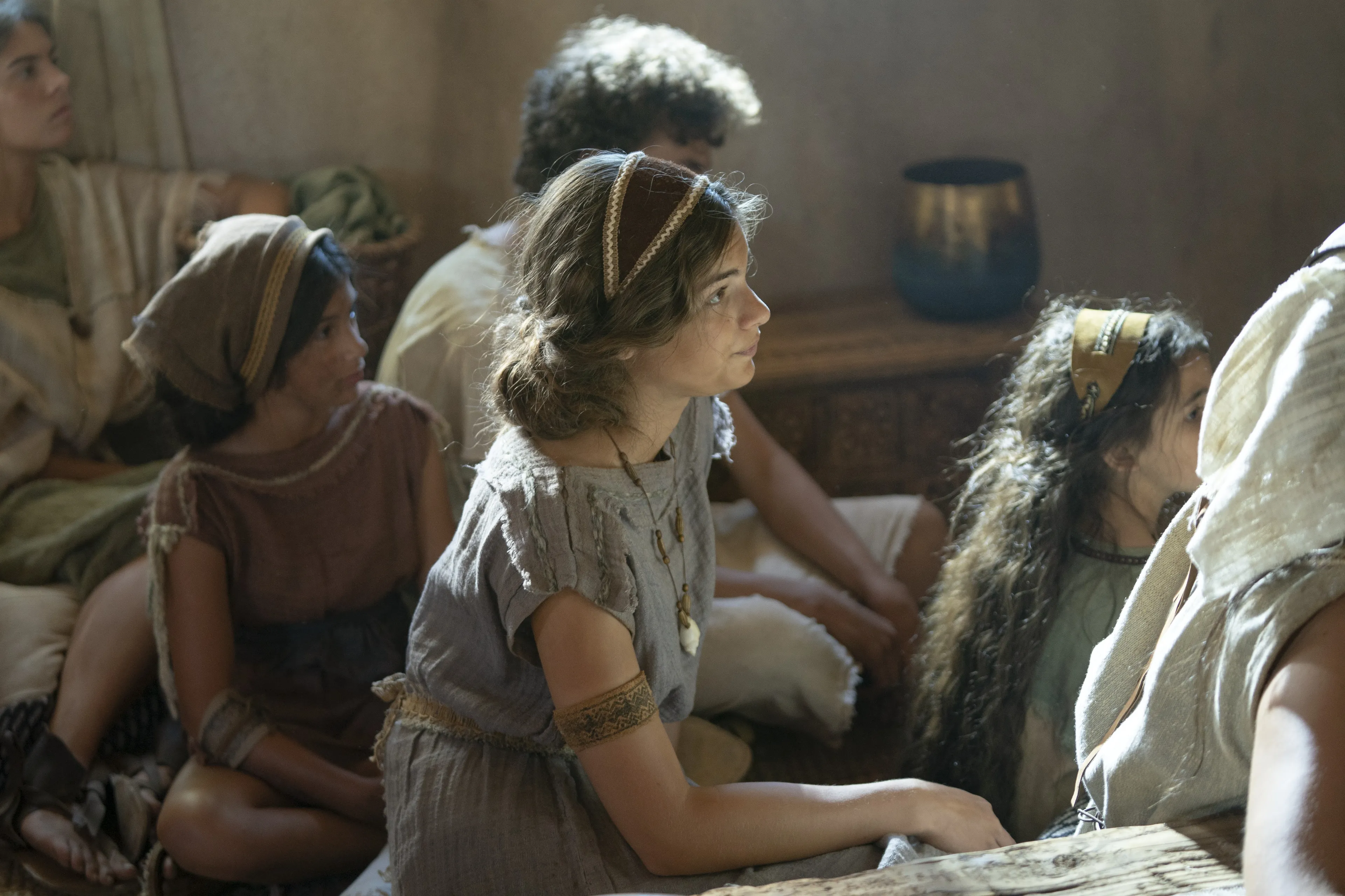 Children listen to Lehi's counsel.