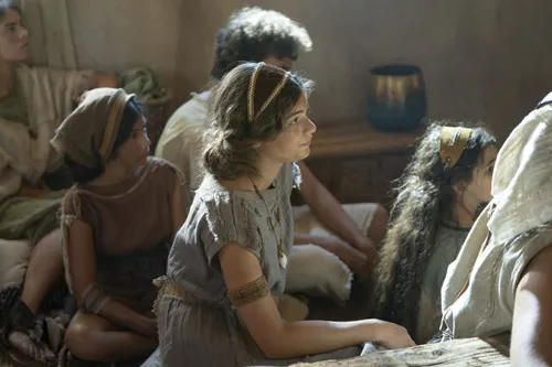 Children listen to Lehi's counsel.