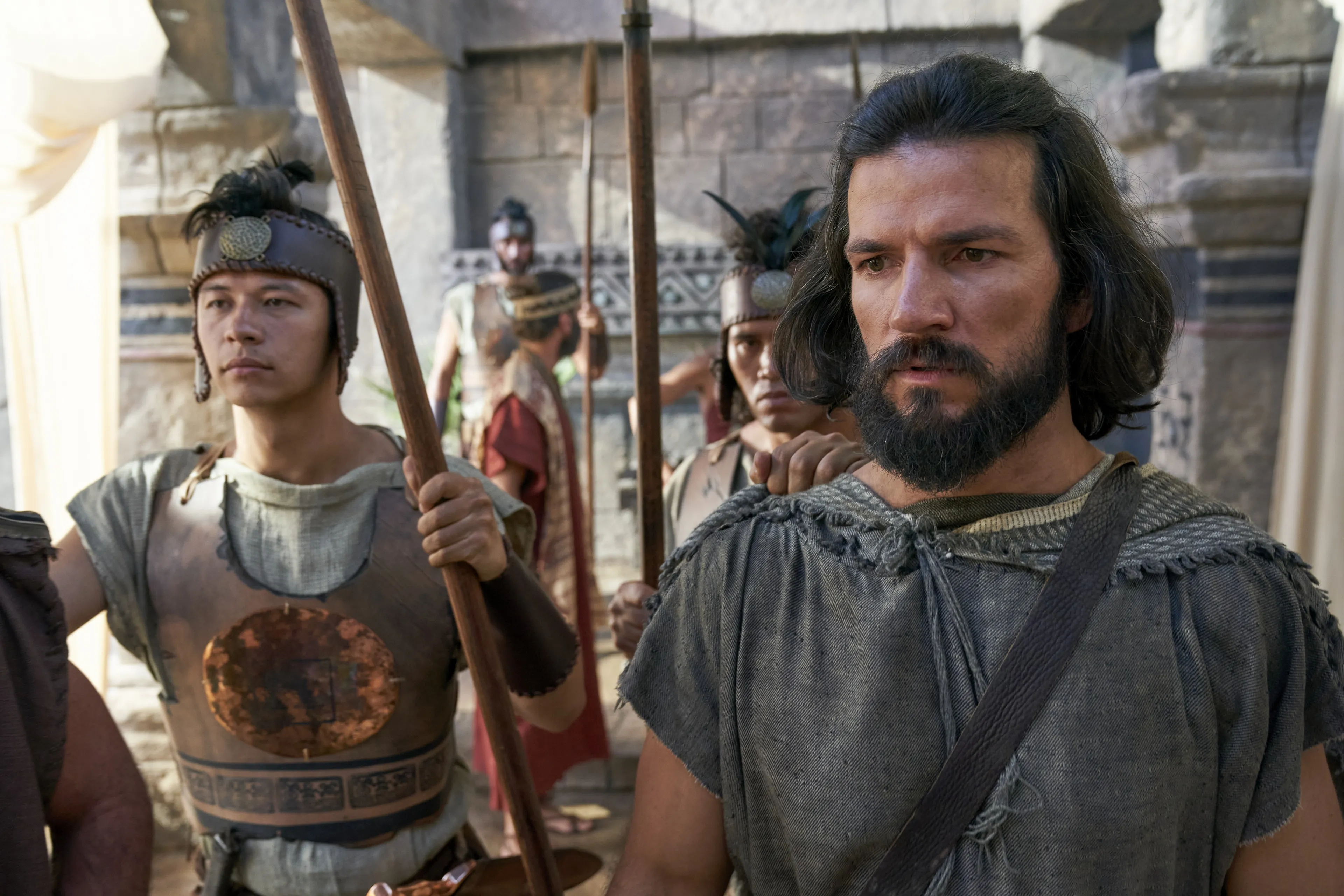 Alma the Younger stands before a judge of Ammonihah.