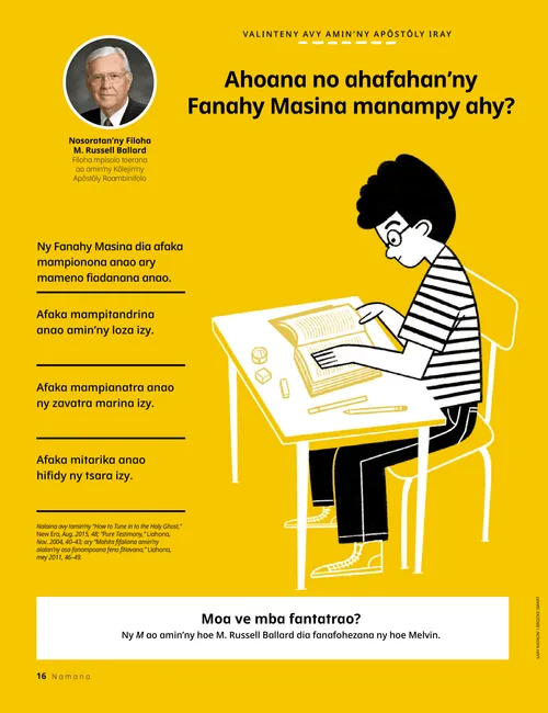 Ankizilahy mipetraka manoloana ny latabatra eo am-pamakiana soratra masina