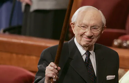 President Gordon B. Hinckley with cane