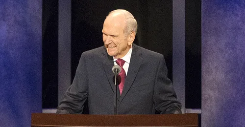 President Russell M. Nelson speaking at pulpit
