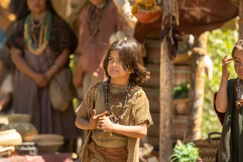 The people of Anti-Nephi-Lehi are fearful as Lamanites approach their village.