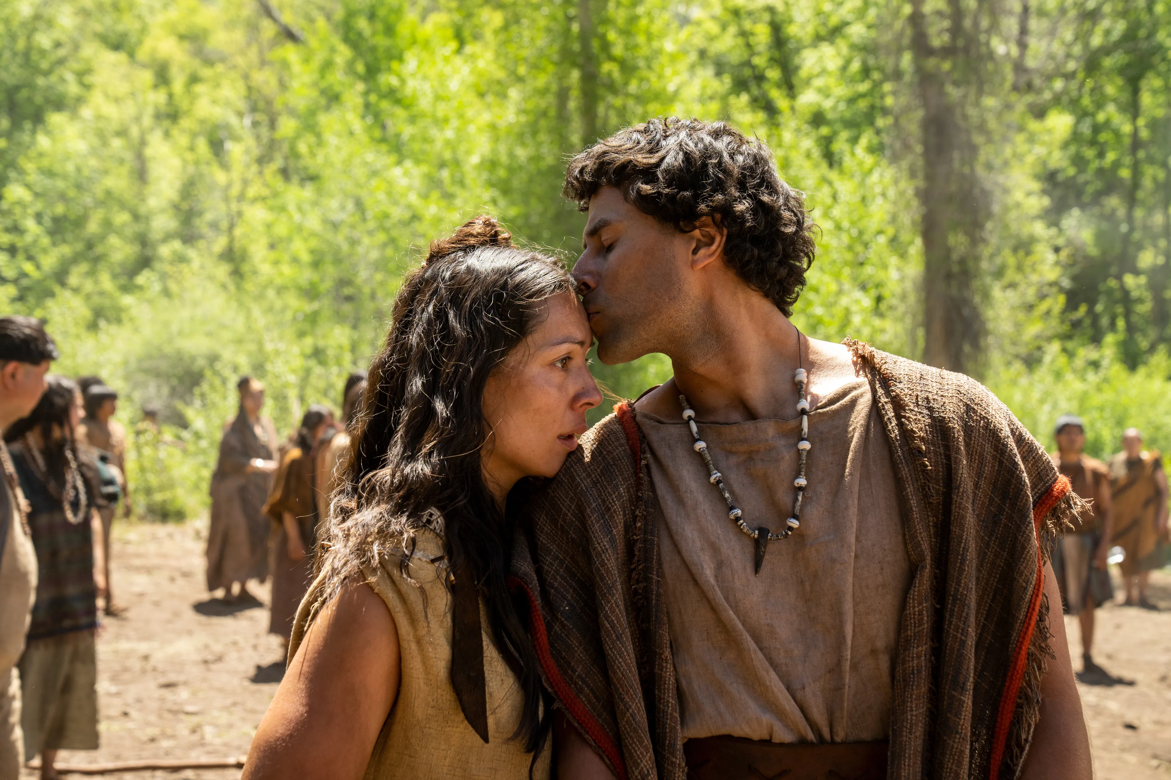 The people of Anti-Nephi-Lehi are fearful as Lamanites approach their village.