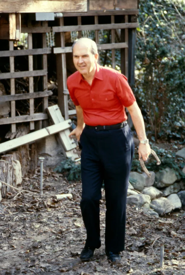 Russell M. Nelson: Biography - Horseshoes