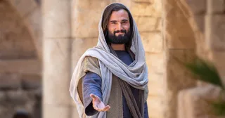 팔을 뻗어 손을 내미신 구주