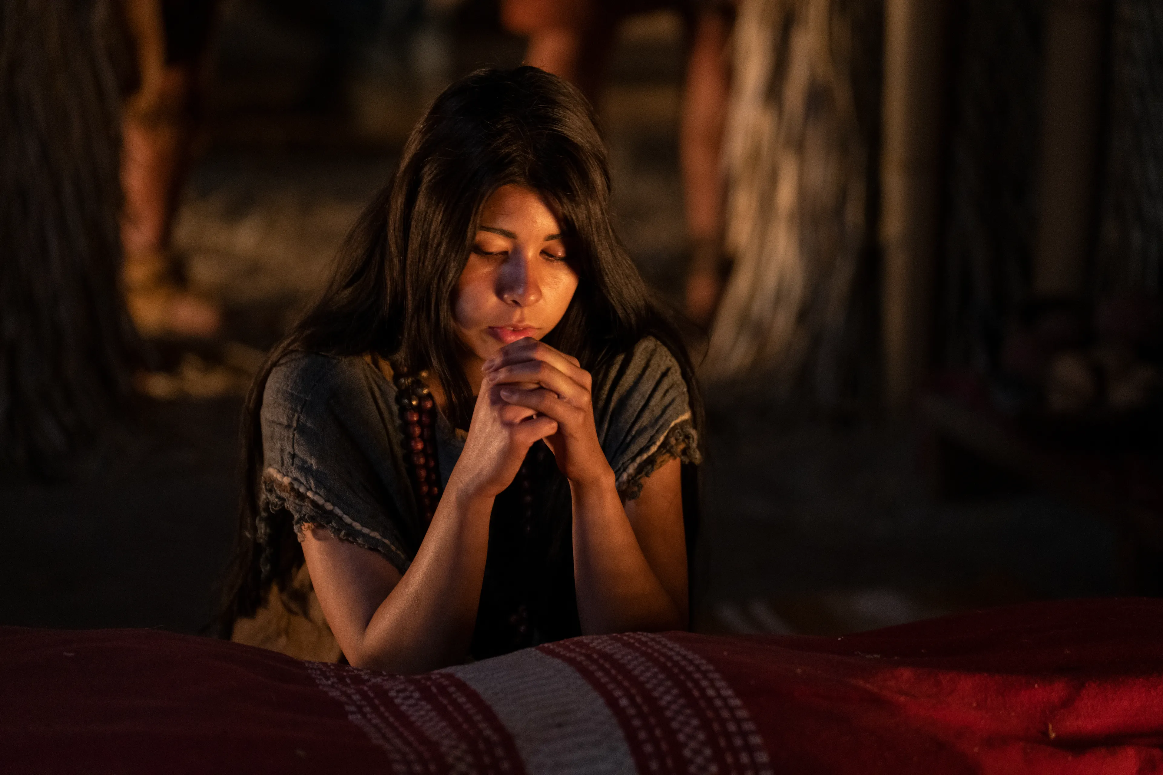 A girl cries mightily unto the Lord that He will lift the burdens off the people of Alma.