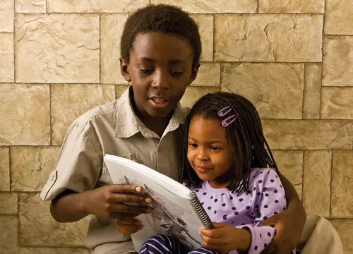 children reading together