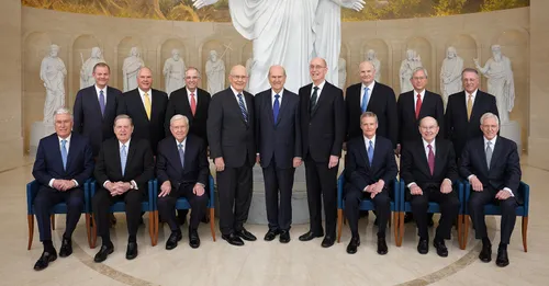 Presidenca e Parë dhe Kuorumi i Të Dymbëdhjetëve