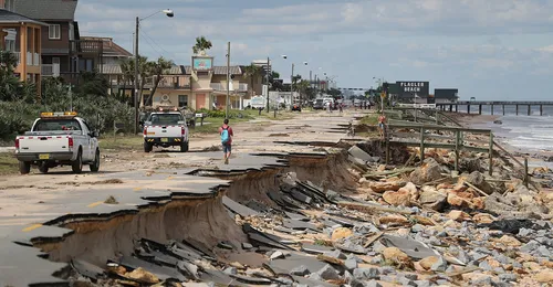 hurrican destruction