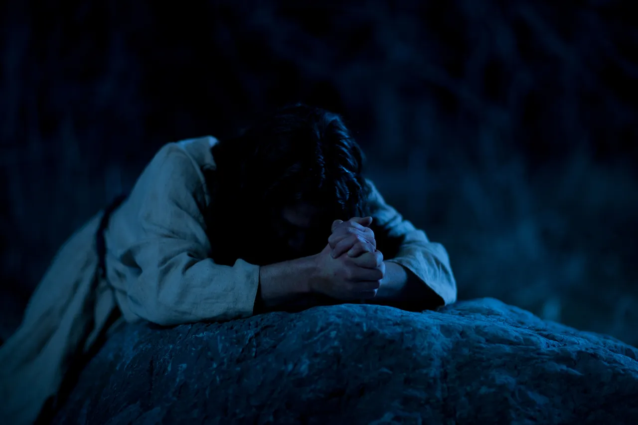 Jesus suffers in Gethsemane
