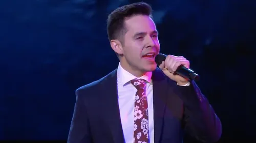 David Archuleta speaking at a Face-to-Face event