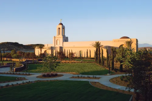 加州紐波特海灘聖殿