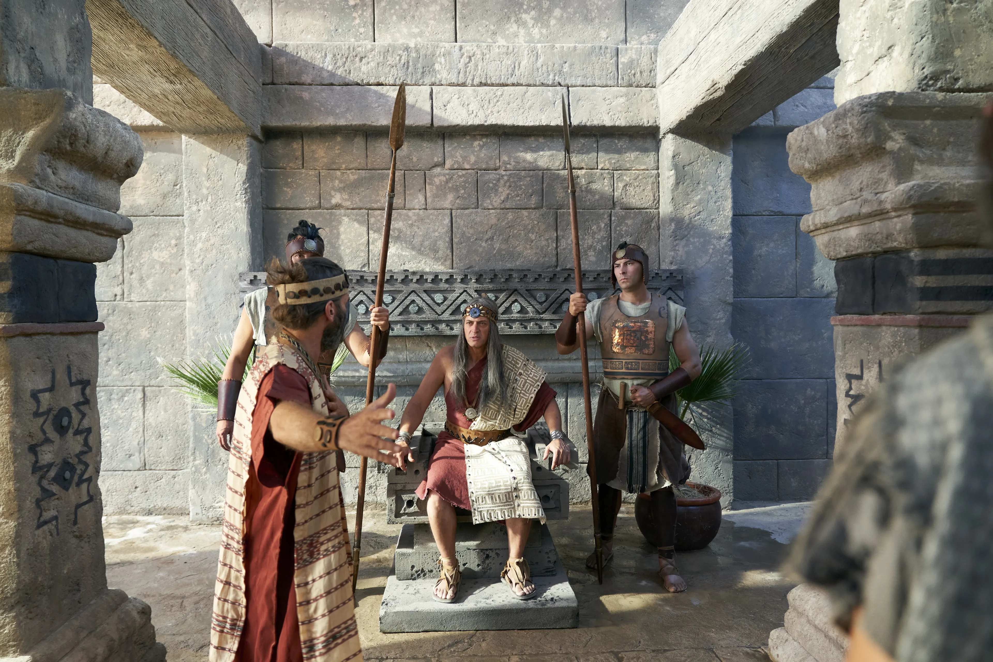 A judge speaks with Zeezrom regarding Alma the Younger and Amulek in the city of Ammonihah.