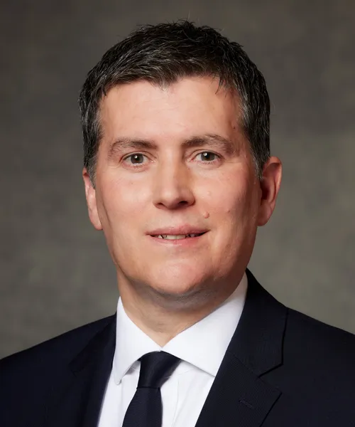 អែលឌើរ អេលិន ធី ហ្វីលីប