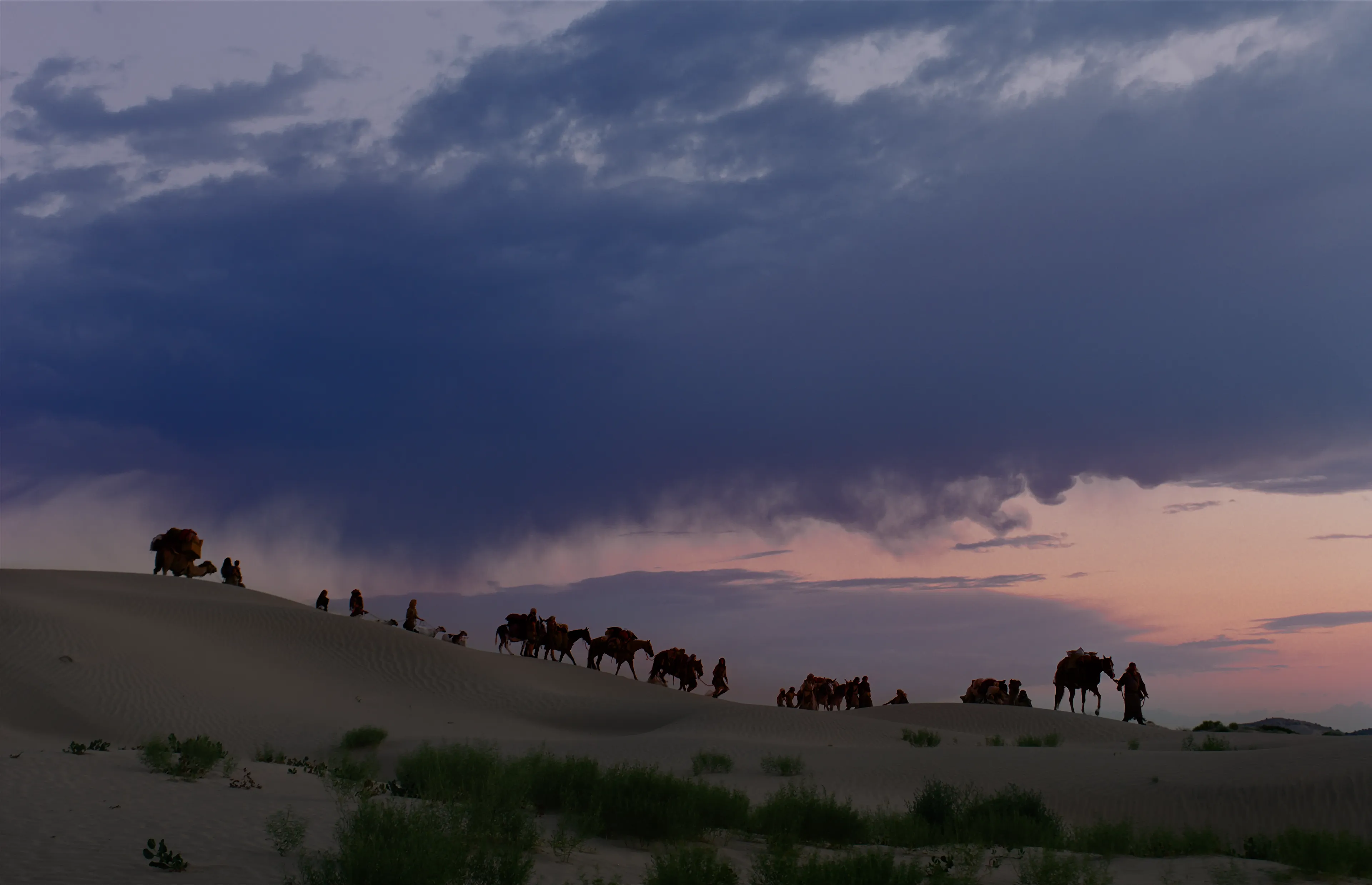 Lehi and his family travel in the wilderness.