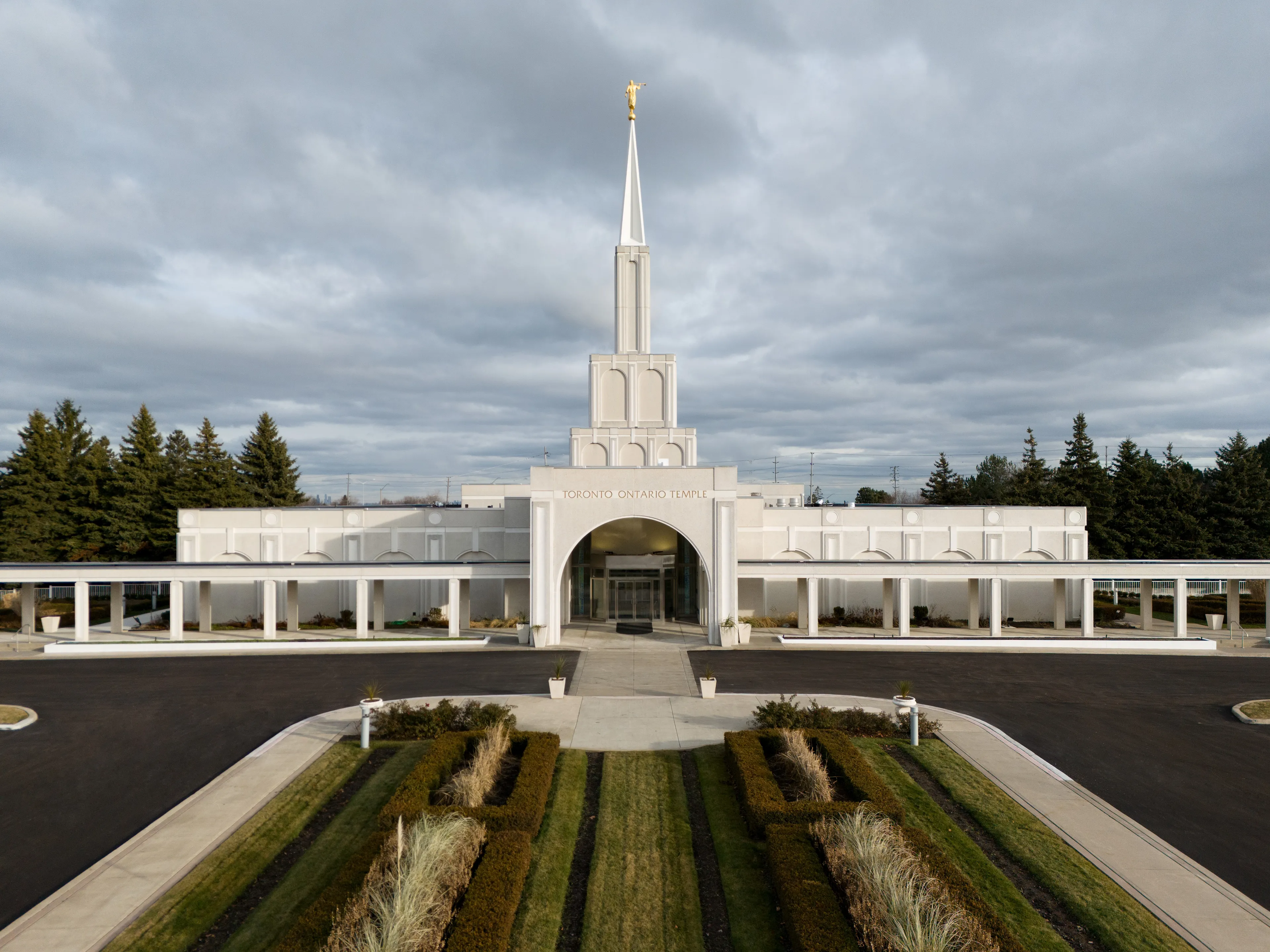 Exterior image of the Toronto Ontario Temple.