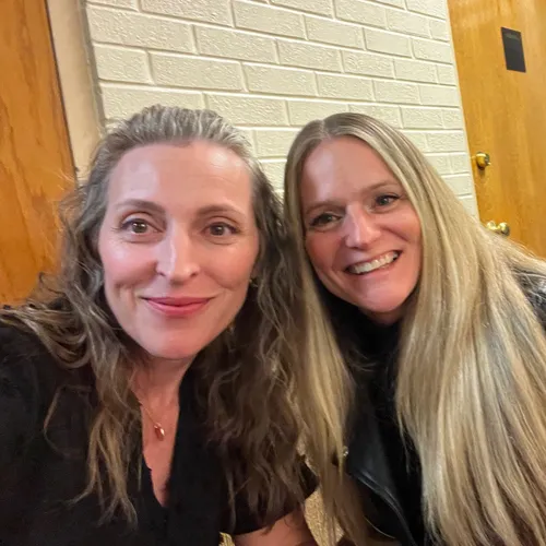 the author (left) with her new friend, Sara