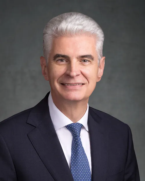 Офіційний портрет Gerald Causse.